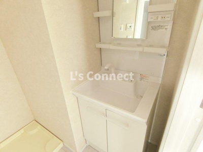 【洗面所】 | N.Crest | 朝の支度もスムーズな独立洗面台。