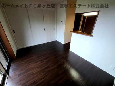 【居間・リビング】 | Casa Domani(カーサ ドマーニ） | リビングと洋室の間仕切りを閉めたとき