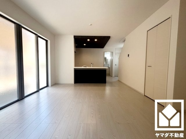 伏見区醍醐大高町　1期　2号棟の居間・リビング