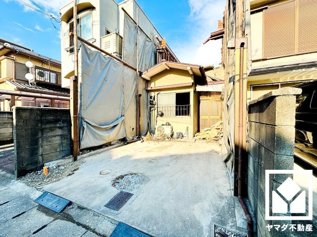 伏見区川東町の外観