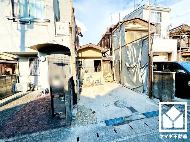 伏見区川東町の外観