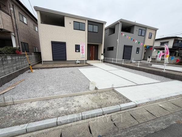 伊勢崎市長沼町第4 3号棟の前面道路含む現地写真