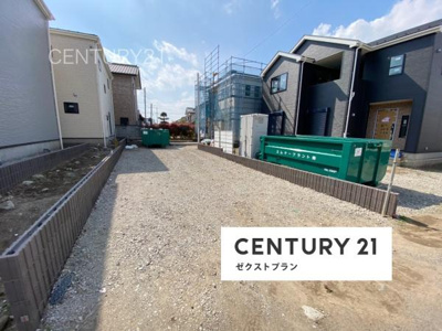 【前面道路含む現地写真】 | 伊勢崎市長沼町第4 1号棟