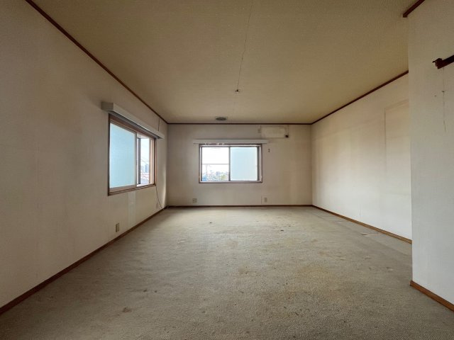 【居間・リビング】の画像