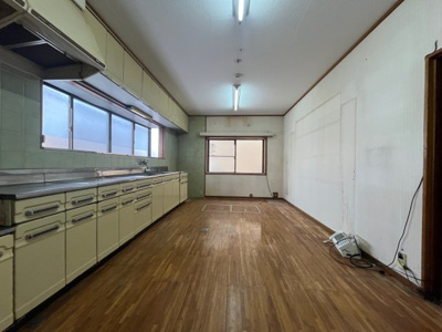 【居間・リビング】 | 兵庫区梅元町　中古戸建