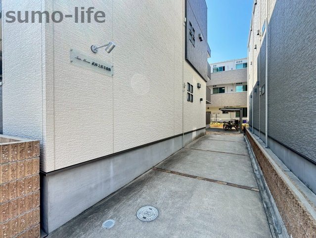 Sun Moon 武庫之荘Ⅱ番館のエントランス