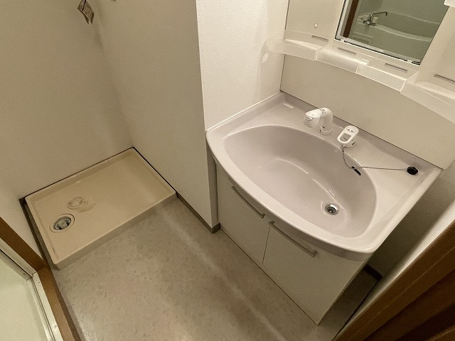 【独立洗面台】 | リバーサイドヒルズ | 朝の身支度には欠かせない独立洗面化粧台（同棟別室施工例）