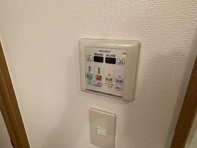 【設備】 | リバーサイドヒルズ | 浴室乾燥機（同棟別室施工例）