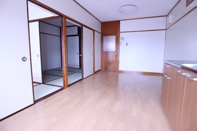 垂水農住団地７号棟の居間・リビング