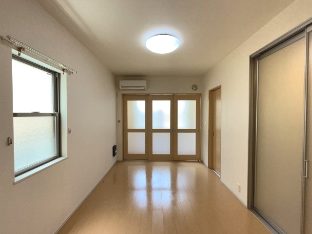 フィオーレ西庄Ｂの居間・リビング