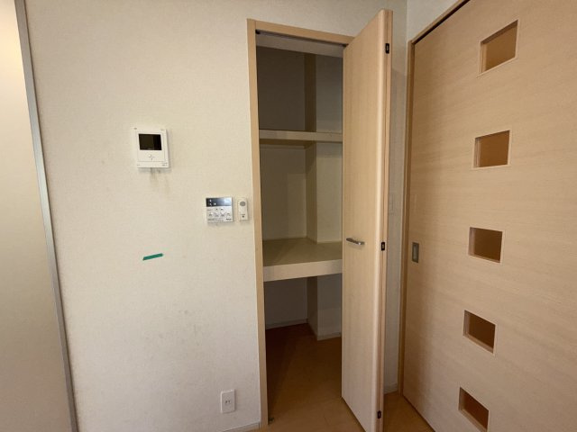 フィオーレ西庄Ｂの収納