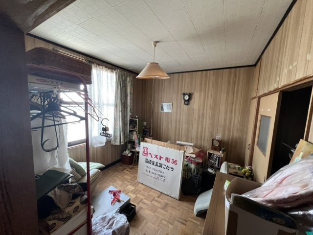 日奈久東町戸建ての洋室