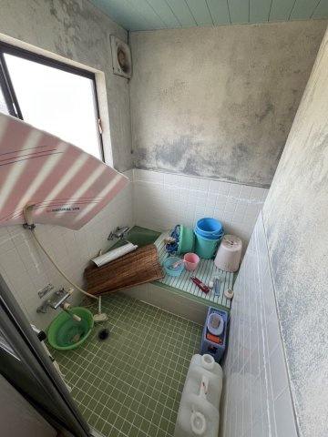 日奈久東町戸建ての浴室