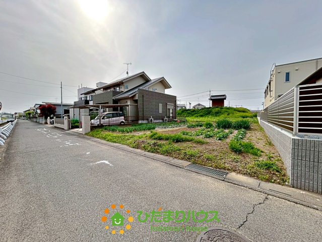 加須市旗井３丁目　売地の前面道路含む現地写真|4m道路で駐車もラクラクです！