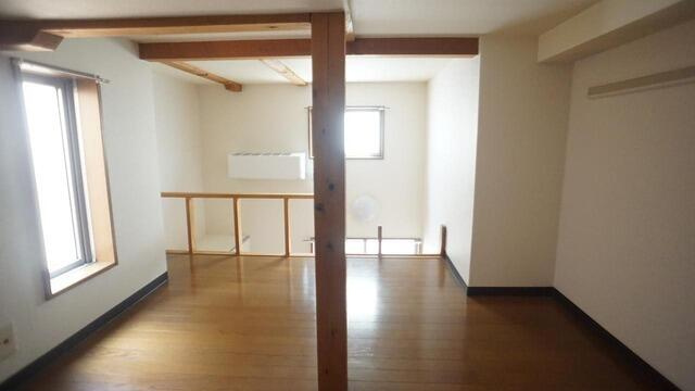 居室内ロフト：6.4帖