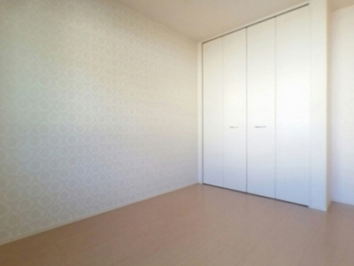 【洋室】 | リバーサイド響