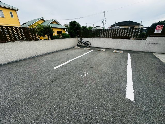 アトリオコートあかしの駐車場