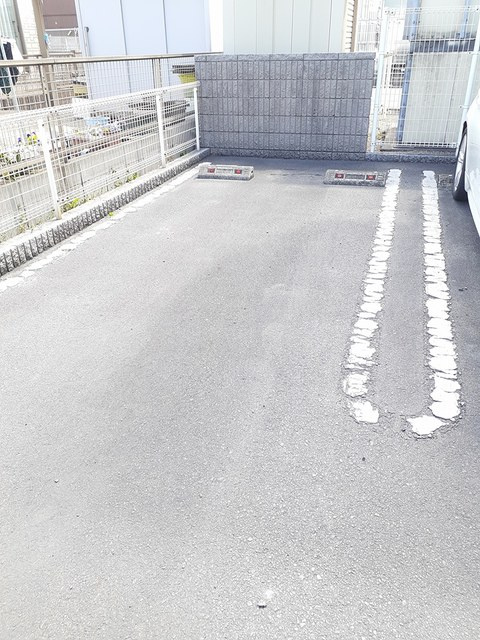 ヴェルセアの駐車場