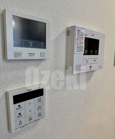 grandir lakeのセキュリティ|SECOMに加えモニターホン付きオートロックで防犯対策ばっちり♪