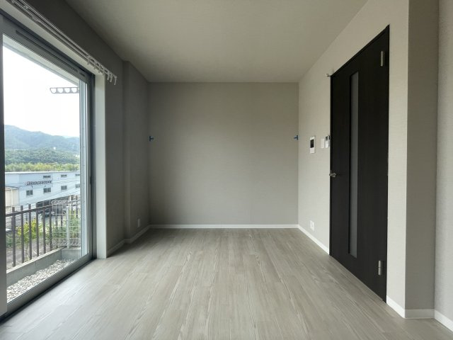 クレリア神戸の居間・リビング