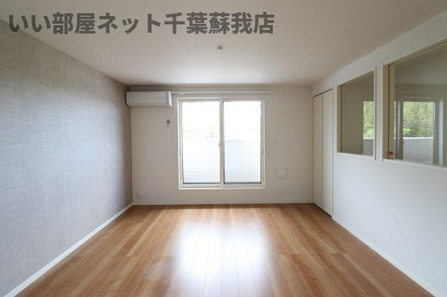 フルールの居間・リビング|ゆったりとした居間です