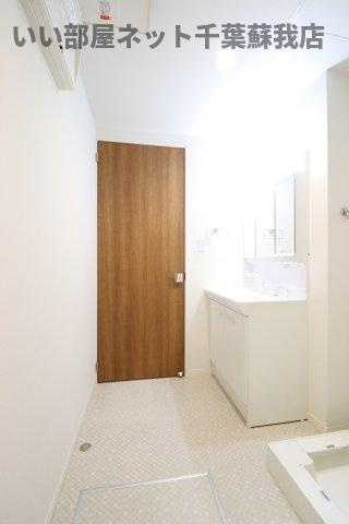 フルールの洗面所|忙しい朝には欠かせない洗面所です