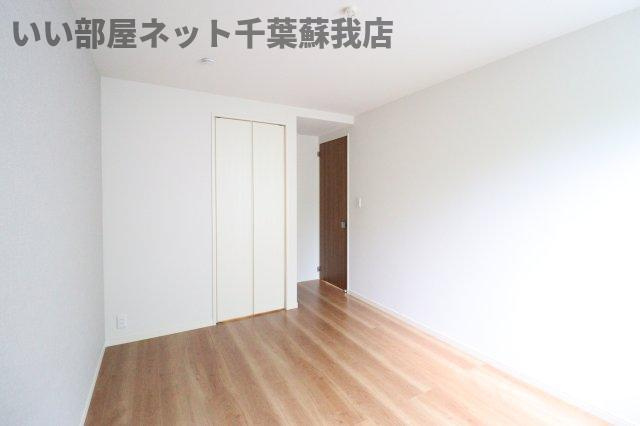 フルールの洋室|落ち着いた色調の洋室です
