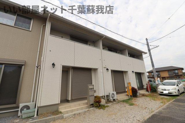 フルールの駐車場|カースペースがあります