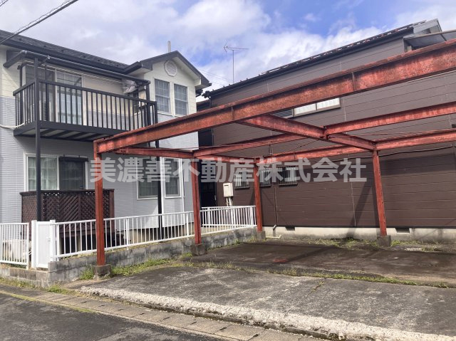 ６５１９３　岐阜市川部中古戸建ての外観
