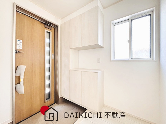 【玄関】 | 鴻巣市筑波1丁目　新築戸建　全9区画　9号棟
