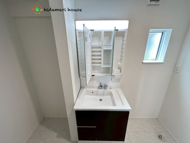 北本市西高尾第1期　新築戸建　リナージュ11の独立洗面台