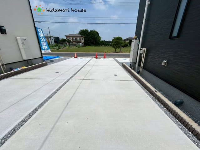 北本市西高尾第1期　新築戸建　リナージュ11の駐車場