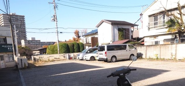 丸澤ガレージ赤羽台2の駐車場