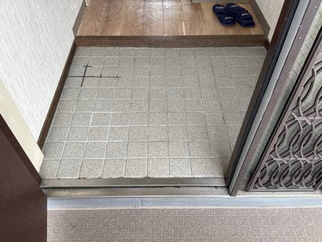 ラブリー姫路英賀保の玄関
