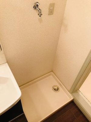 【その他】 | プレサス・ガーデン | 洗濯機置き場