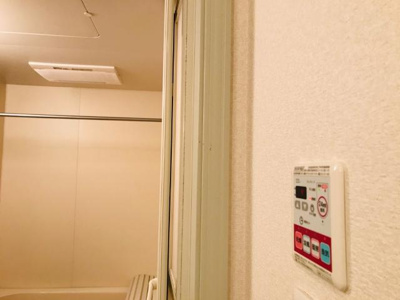 【設備】 | プレサス・ガーデン | 浴室乾燥機付き