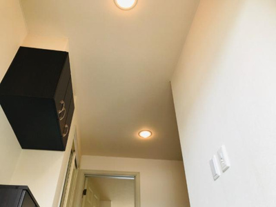 【洋室】 | プレサス・ガーデン | 人感センサー付き照明