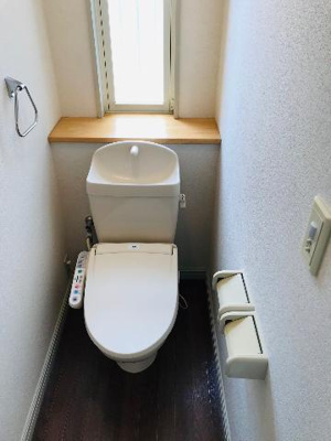 【トイレ】 | プレサス・ガーデン | シャワー付トイレ