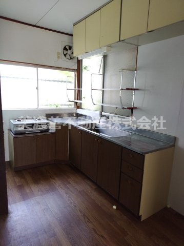 ６５２０８　岐阜市鏡島精華中古戸建てのキッチン