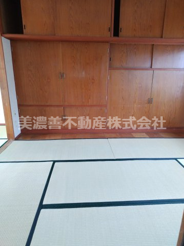 ６５２０８　岐阜市鏡島精華中古戸建ての和室
