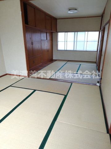 ６５２０８　岐阜市鏡島精華中古戸建ての和室