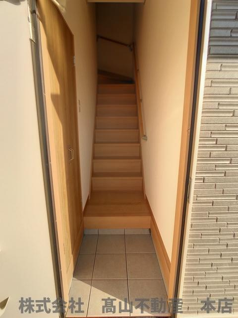 宗像市徳重のアパートの玄関