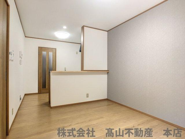 宗像市徳重のアパートの居間・リビング
