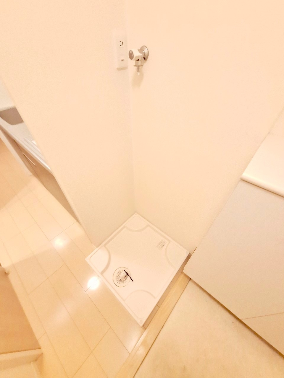 Ｃｒｅｓｔ Ｃｏｕｒｔ　の設備|★室内洗濯機置場★シャッターもあります★