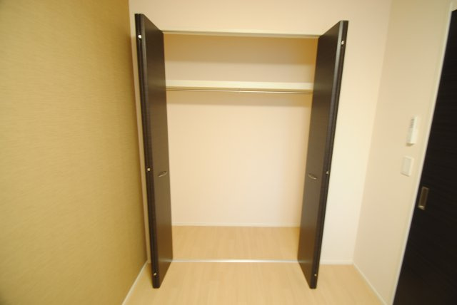 カーサブリランテ櫛原の収納|内装イメージ：同物件別室