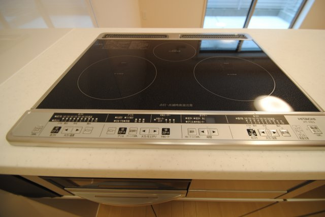 カーサブリランテ櫛原のキッチン|内装イメージ：同物件別室