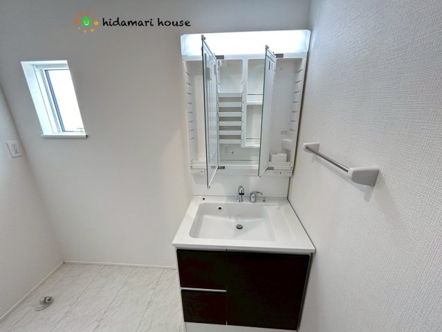 北本市西高尾第1期　新築戸建　リナージュ12の独立洗面台