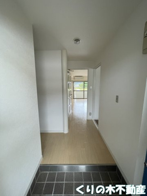 【玄関】 | とみたハイツ | ゆったりとした玄関です