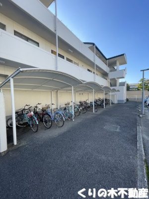 【その他共用部分】 | とみたハイツ | 駐輪場です