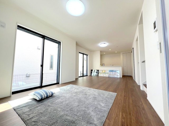 立川市一番町1丁目　新築分譲の居間・リビング